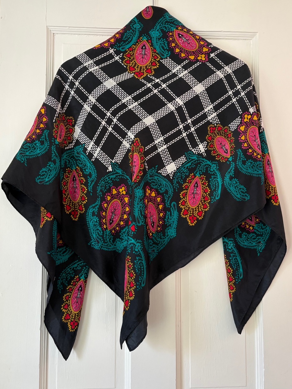 Diane Von Furstenberg Vintage Silk Scarf - Picture 10 of 11